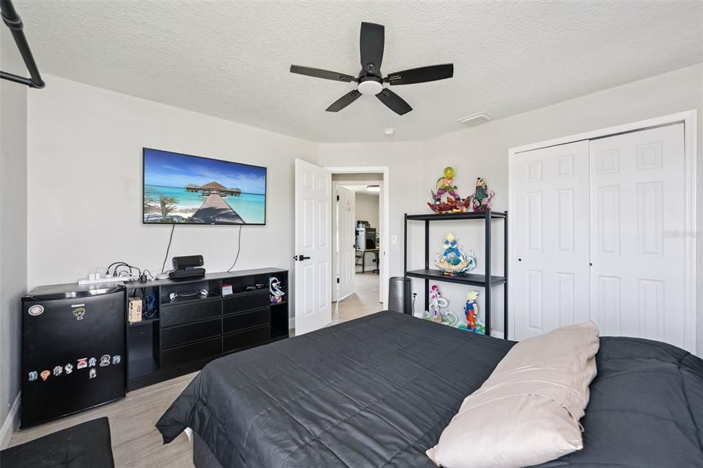 For Sale: $420,000 (4 beds, 2 baths, 1781 Square Feet)