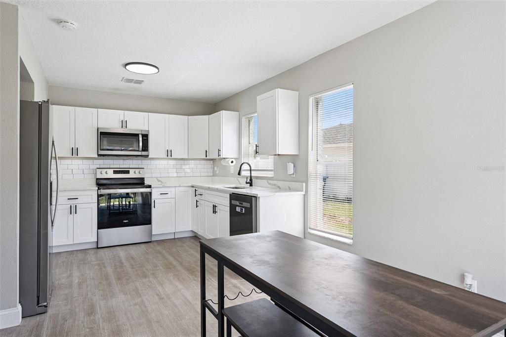 For Sale: $420,000 (4 beds, 2 baths, 1781 Square Feet)