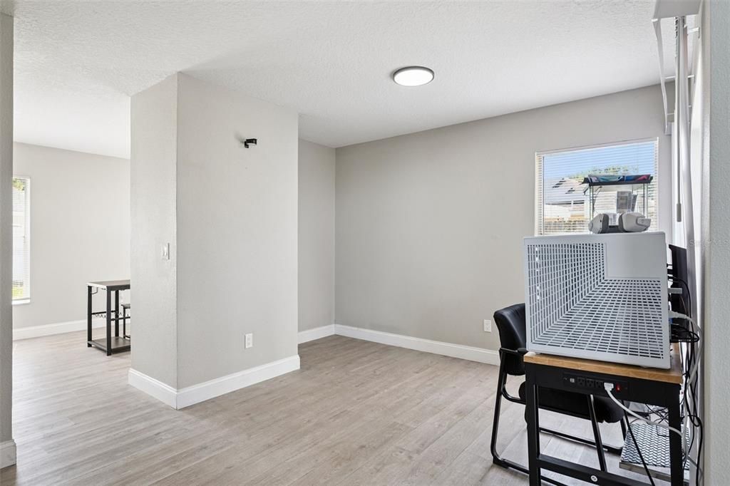 For Sale: $420,000 (4 beds, 2 baths, 1781 Square Feet)