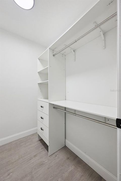 For Sale: $420,000 (4 beds, 2 baths, 1781 Square Feet)