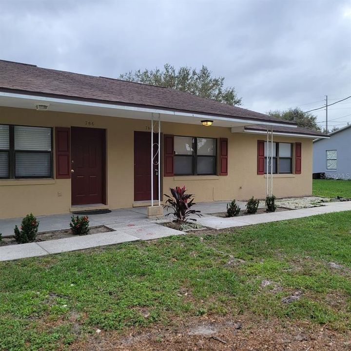 For Rent: $1,600 (3 beds, 1 baths, 960 Square Feet)