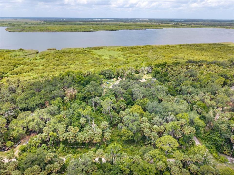 En Venta: $119,999 (1.37 acres)