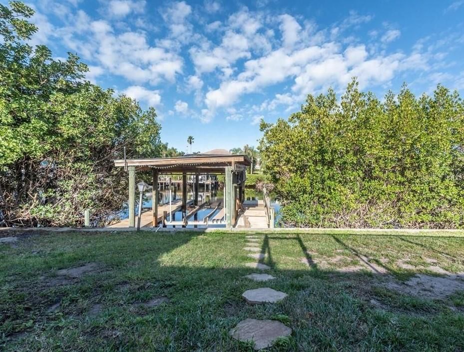 For Sale: $615,000 (0.23 acres)
