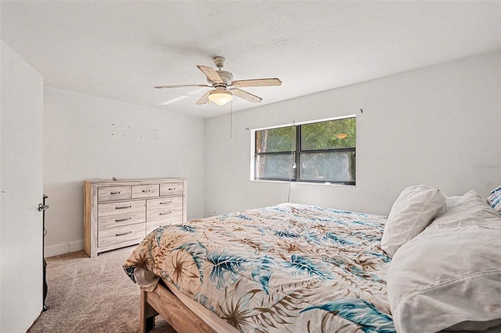 For Sale: $205,500 (2 beds, 2 baths, 1296 Square Feet)