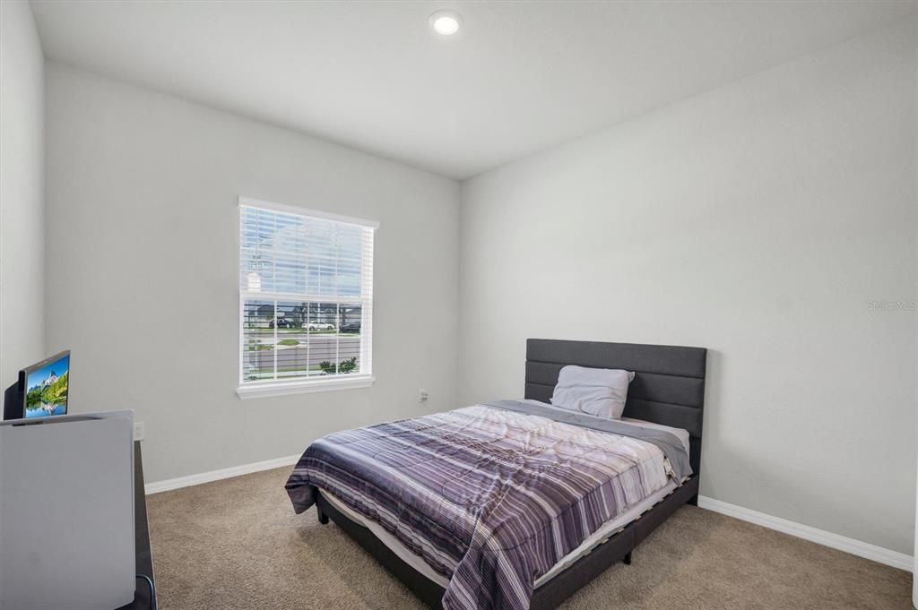 For Sale: $339,900 (4 beds, 2 baths, 2074 Square Feet)