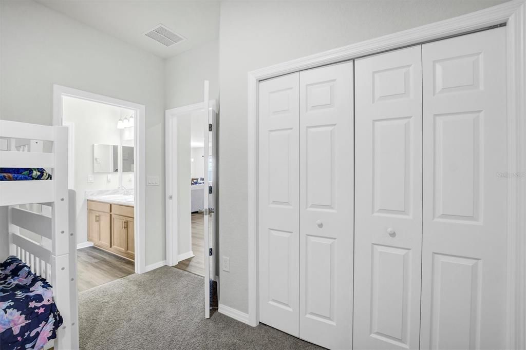 For Sale: $339,900 (4 beds, 2 baths, 2074 Square Feet)