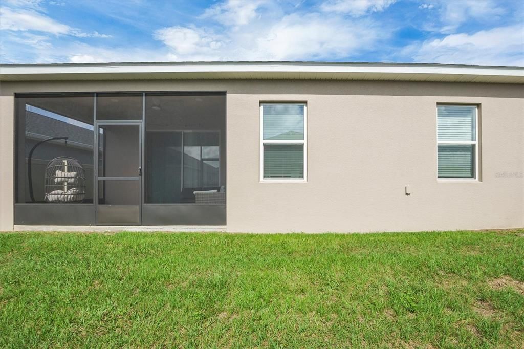 For Sale: $339,900 (4 beds, 2 baths, 2074 Square Feet)