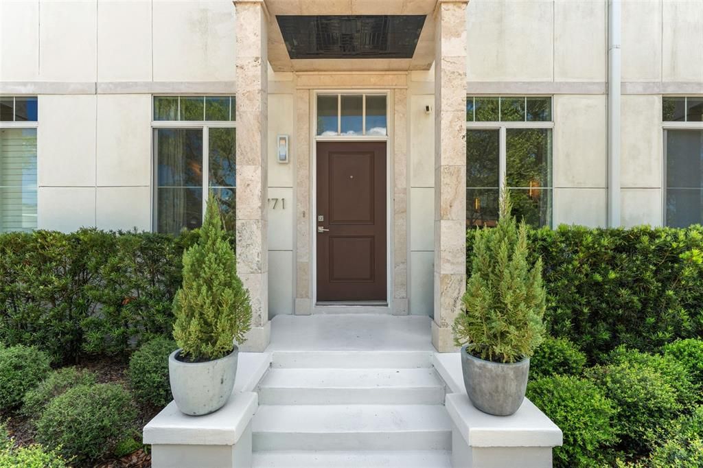 For Rent: $3,900 (3 beds, 2 baths, 1868 Square Feet)
