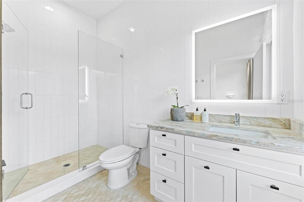 For Rent: $3,900 (3 beds, 2 baths, 1868 Square Feet)