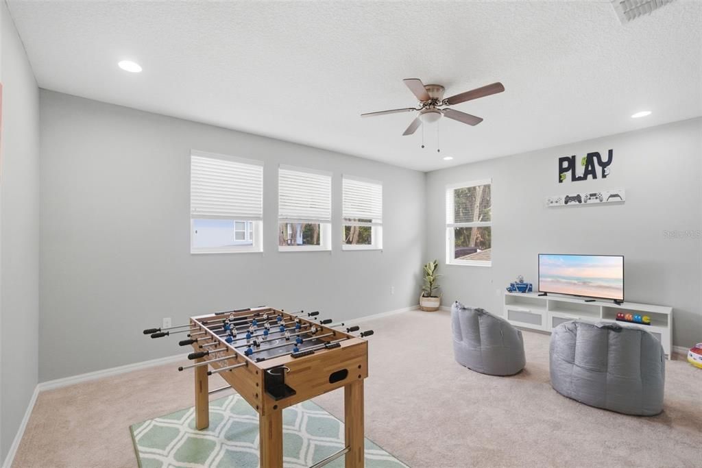 For Sale: $667,000 (4 beds, 2 baths, 3042 Square Feet)