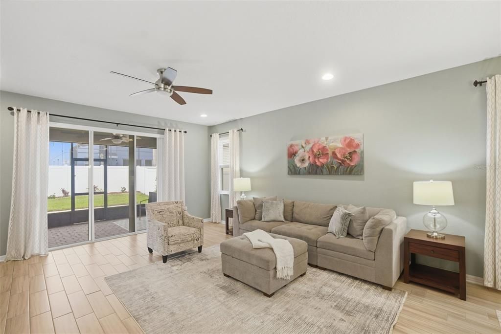 For Sale: $667,000 (4 beds, 2 baths, 3042 Square Feet)
