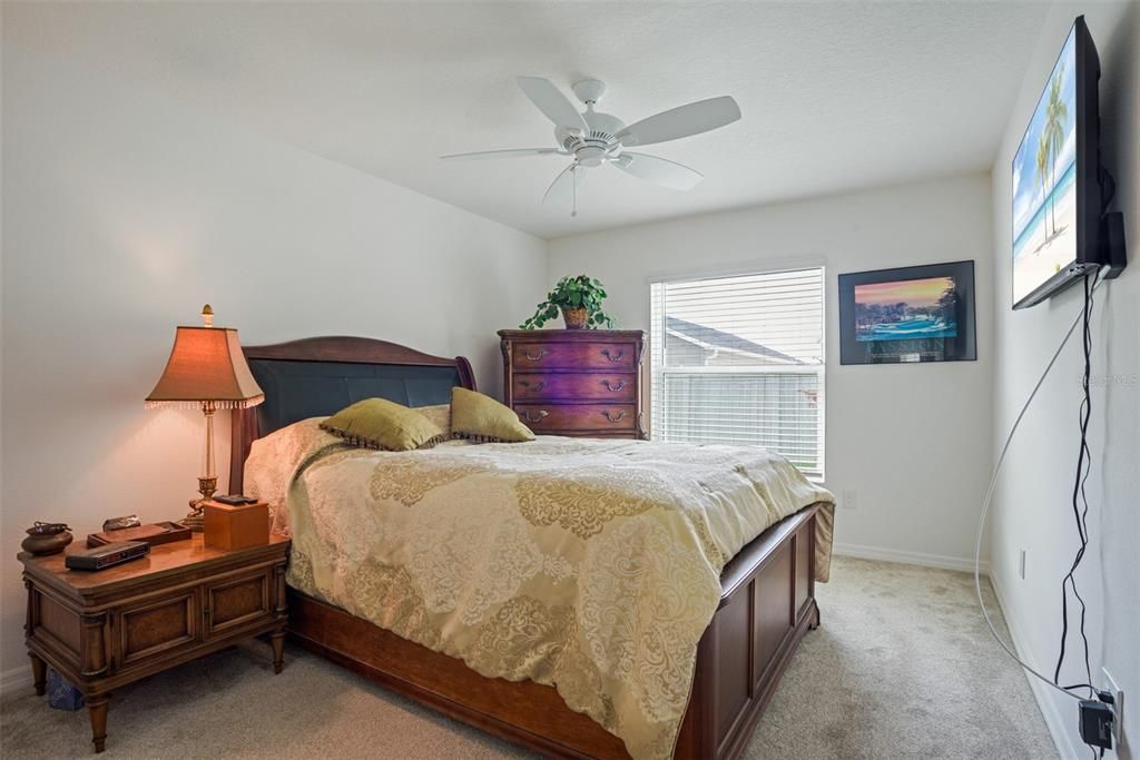 For Sale: $399,900 (3 beds, 2 baths, 1611 Square Feet)