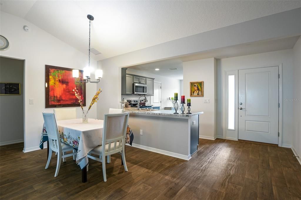 For Sale: $399,900 (3 beds, 2 baths, 1611 Square Feet)
