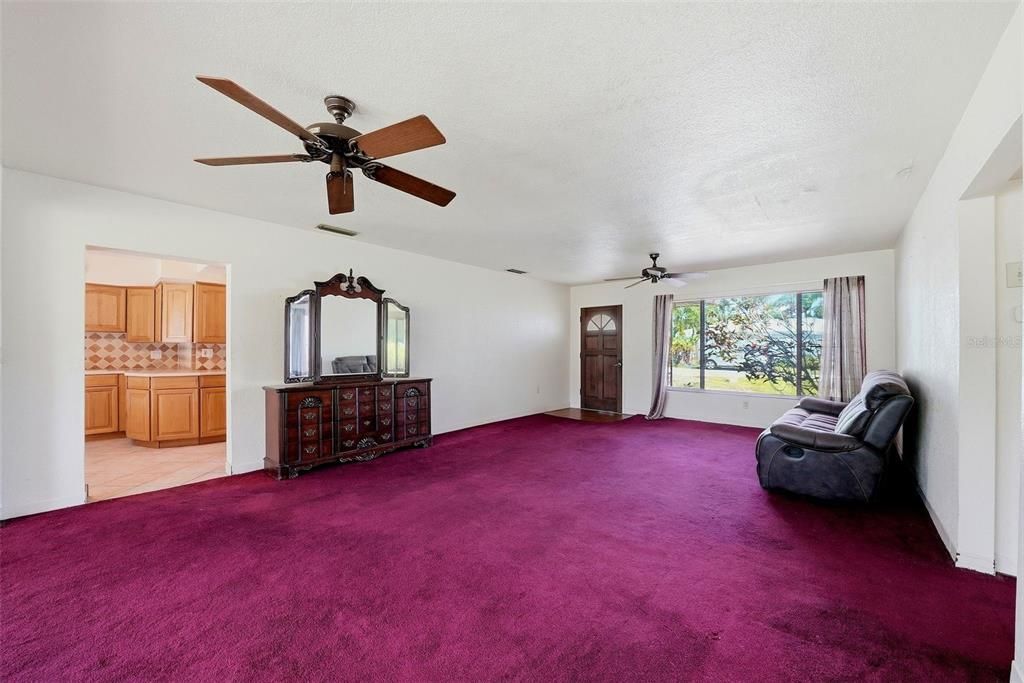 For Sale: $615,000 (5 beds, 3 baths, 2294 Square Feet)