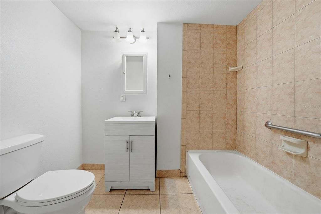 For Sale: $615,000 (5 beds, 3 baths, 2294 Square Feet)