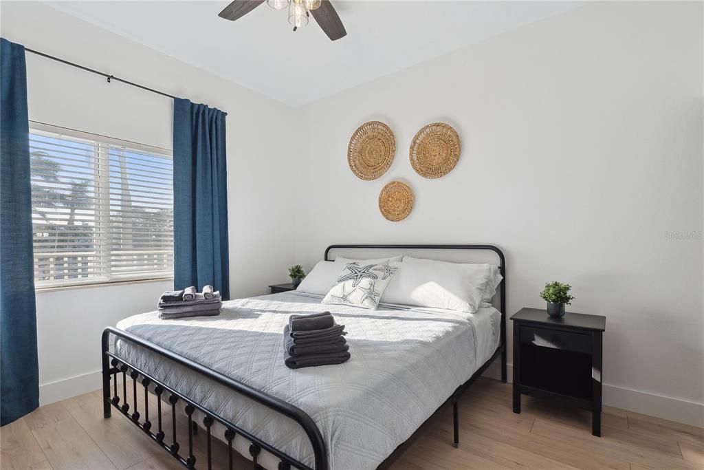 For Sale: $345,000 (1 beds, 1 baths, 506 Square Feet)