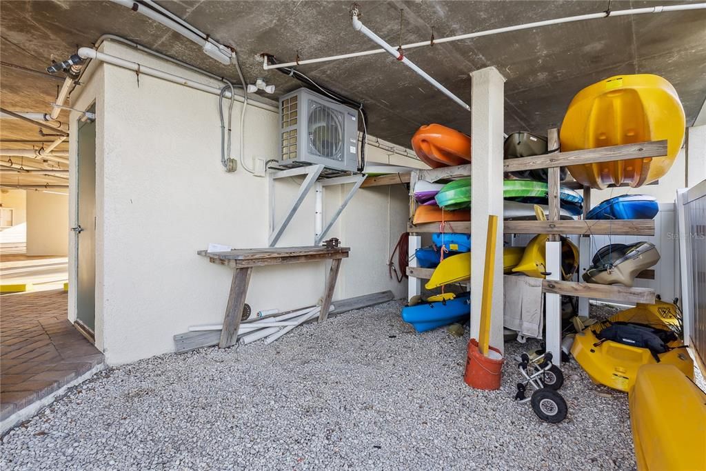 For Sale: $345,000 (1 beds, 1 baths, 506 Square Feet)