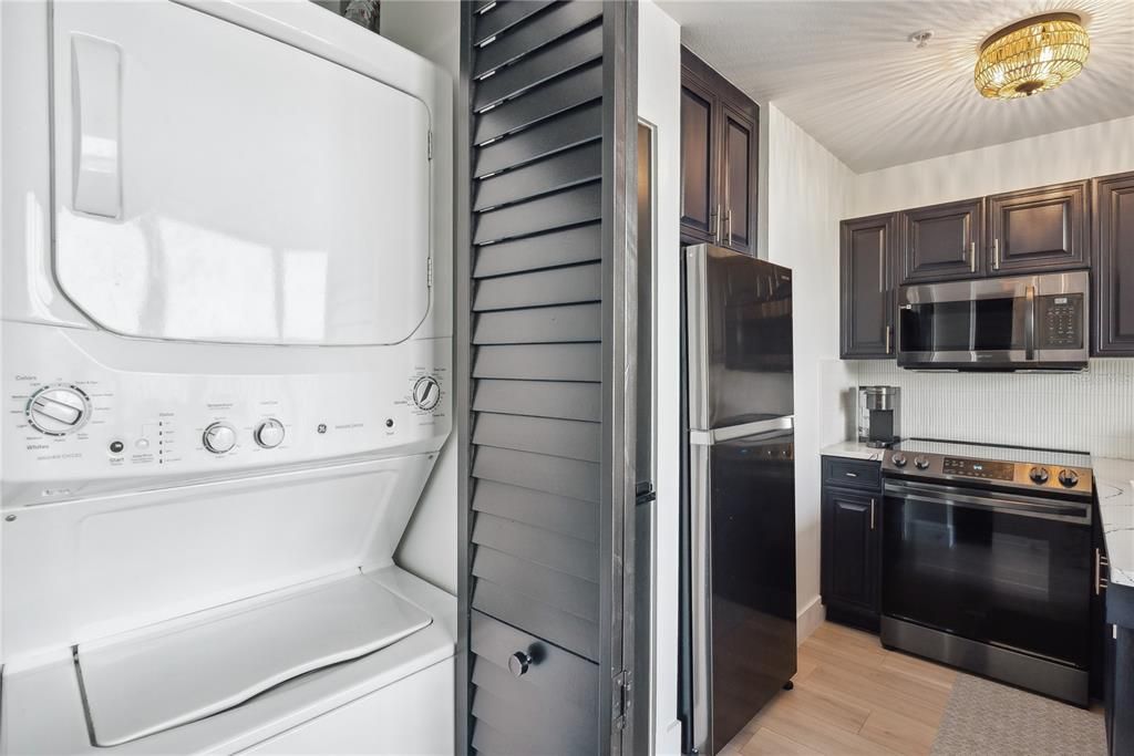 For Sale: $345,000 (1 beds, 1 baths, 506 Square Feet)