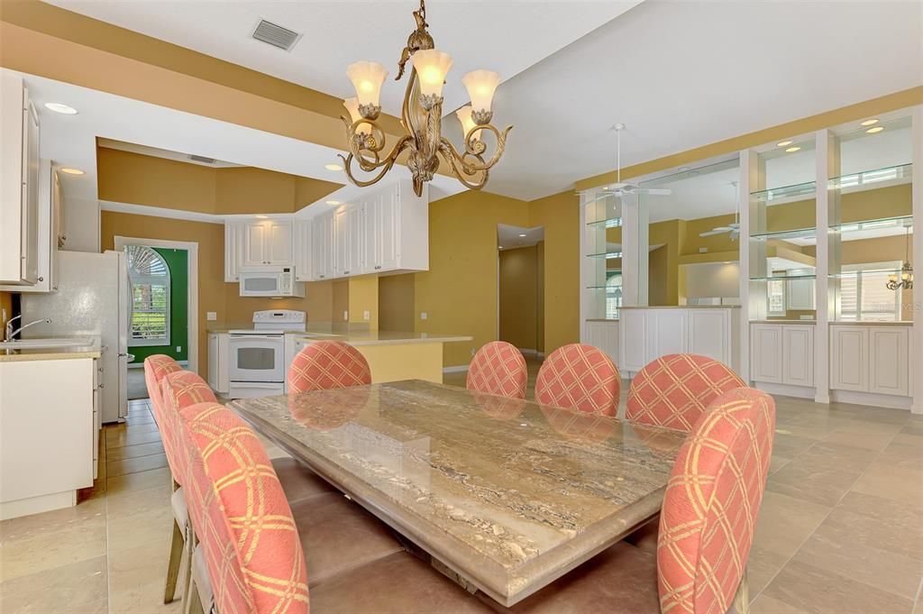 For Sale: $574,900 (3 beds, 3 baths, 2008 Square Feet)