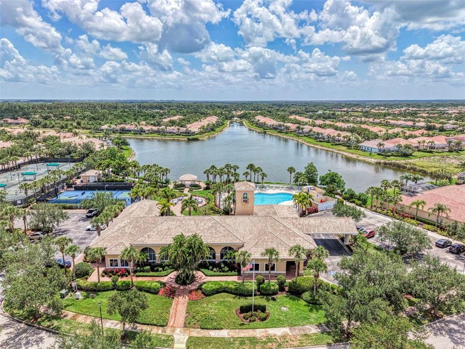 For Sale: $574,900 (3 beds, 3 baths, 2008 Square Feet)