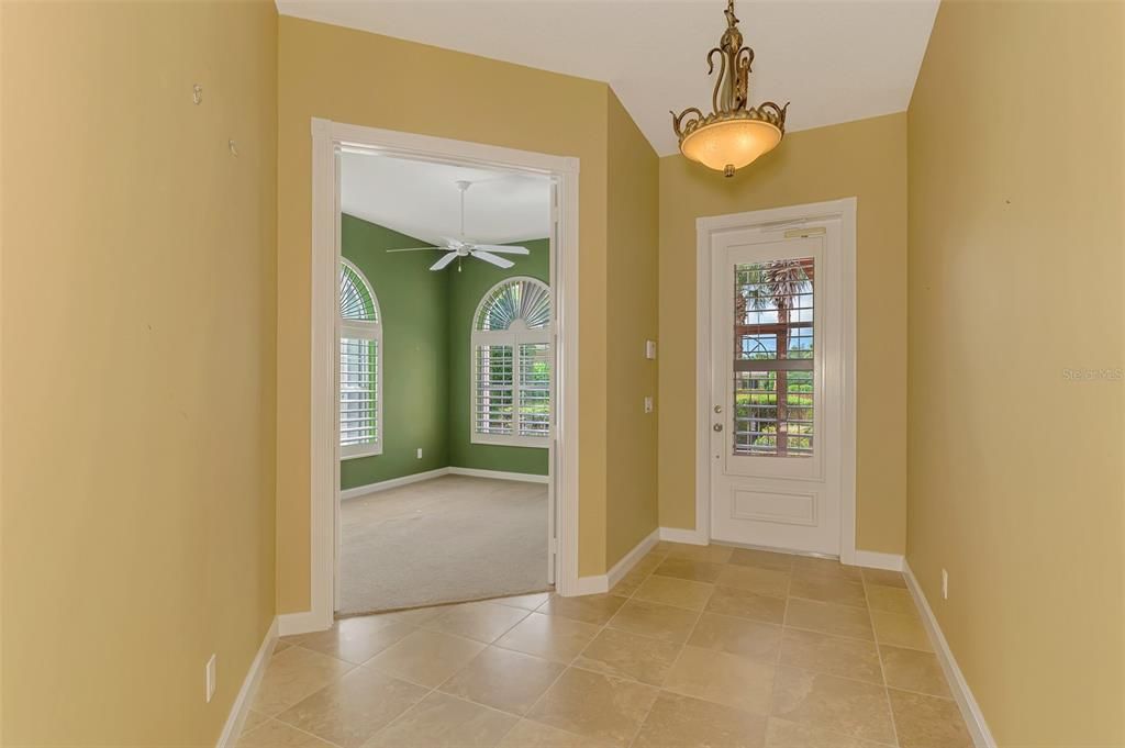 For Sale: $574,900 (3 beds, 3 baths, 2008 Square Feet)