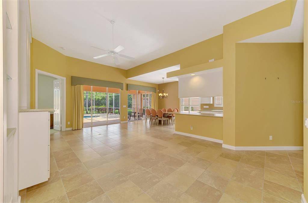For Sale: $574,900 (3 beds, 3 baths, 2008 Square Feet)