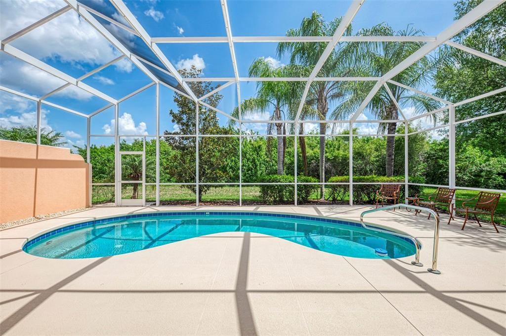 For Sale: $574,900 (3 beds, 3 baths, 2008 Square Feet)