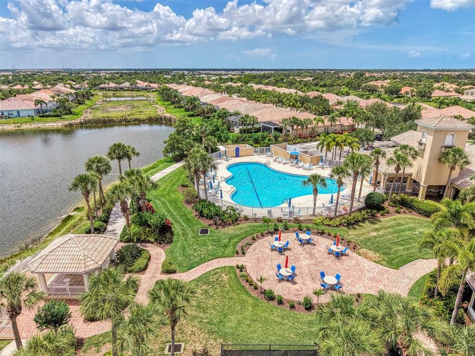 For Sale: $574,900 (3 beds, 3 baths, 2008 Square Feet)
