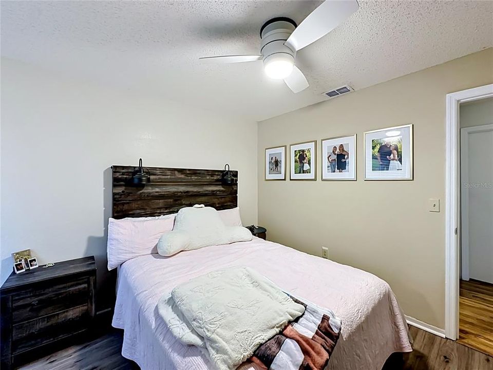 Activo con contrato: $190,000 (3 camas, 3 baños, 1198 Pies cuadrados)