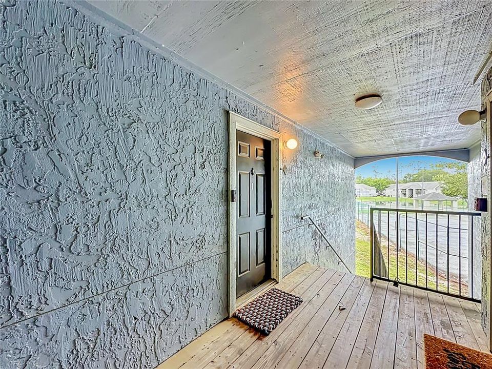 Activo con contrato: $190,000 (3 camas, 3 baños, 1198 Pies cuadrados)