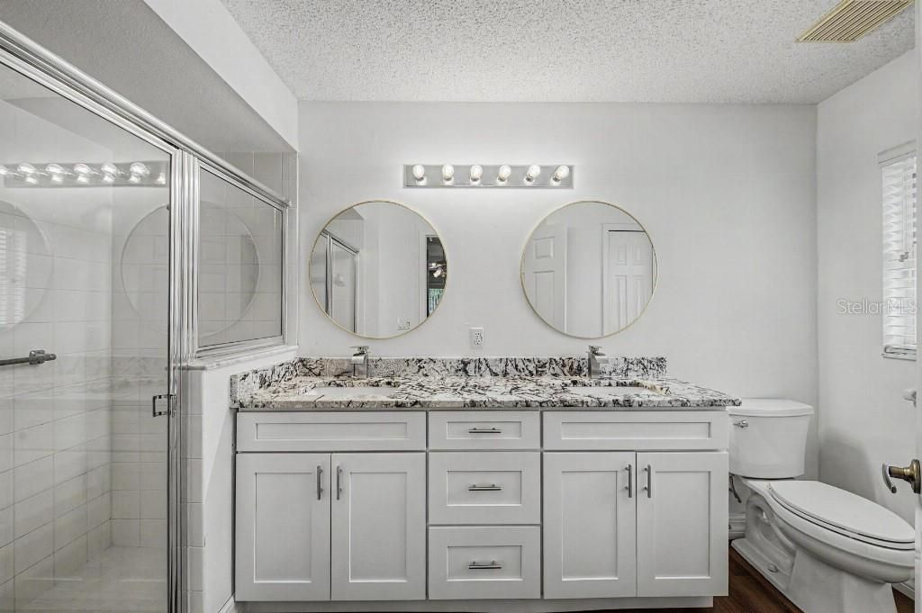 For Sale: $439,000 (3 beds, 2 baths, 1948 Square Feet)