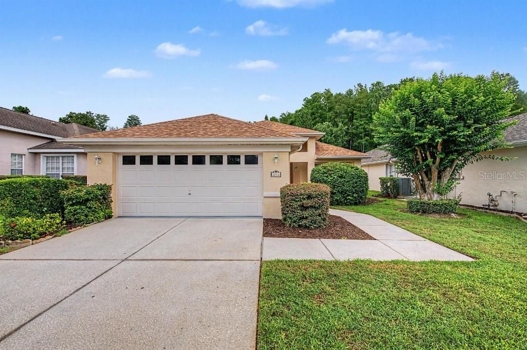 For Sale: $439,000 (3 beds, 2 baths, 1948 Square Feet)