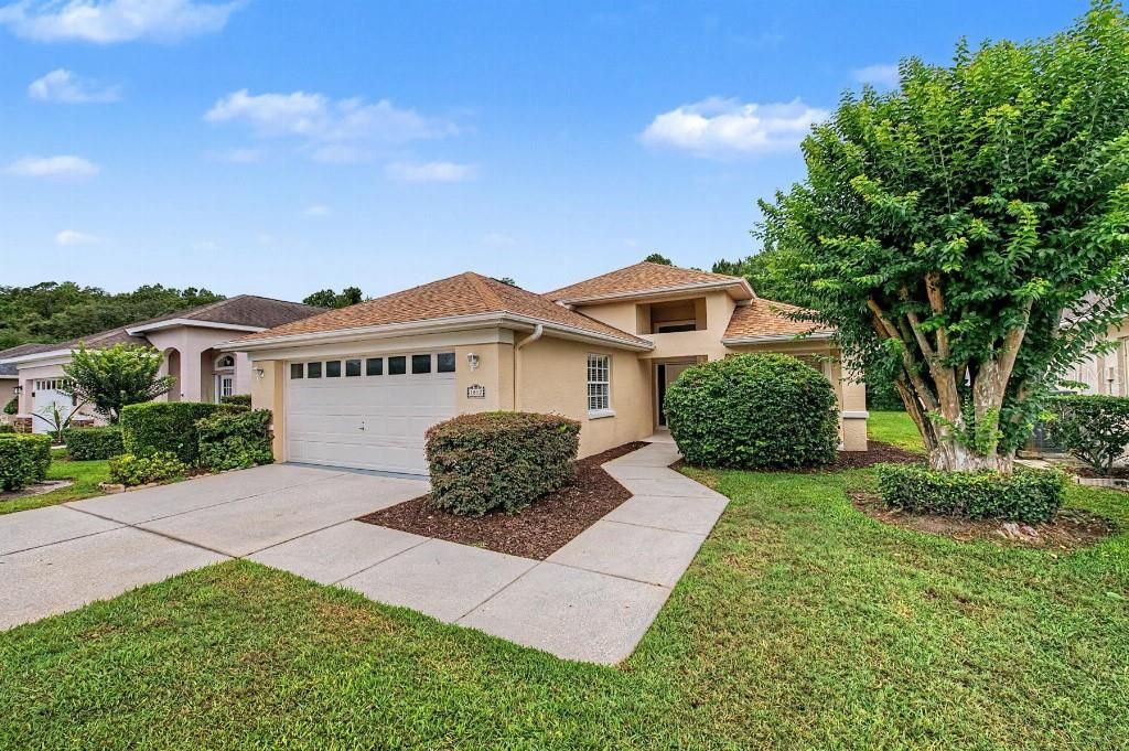 For Sale: $439,000 (3 beds, 2 baths, 1948 Square Feet)