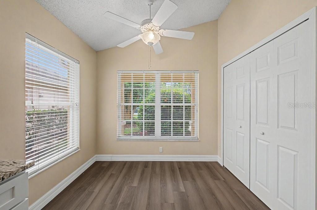 For Sale: $439,000 (3 beds, 2 baths, 1948 Square Feet)