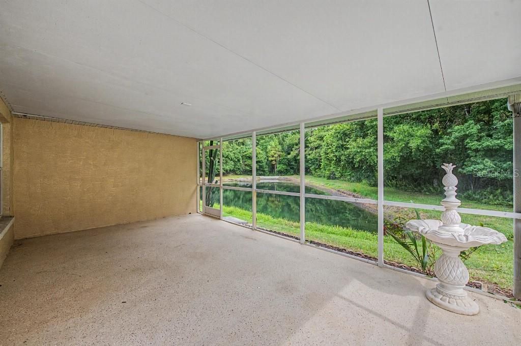 For Sale: $439,000 (3 beds, 2 baths, 1948 Square Feet)