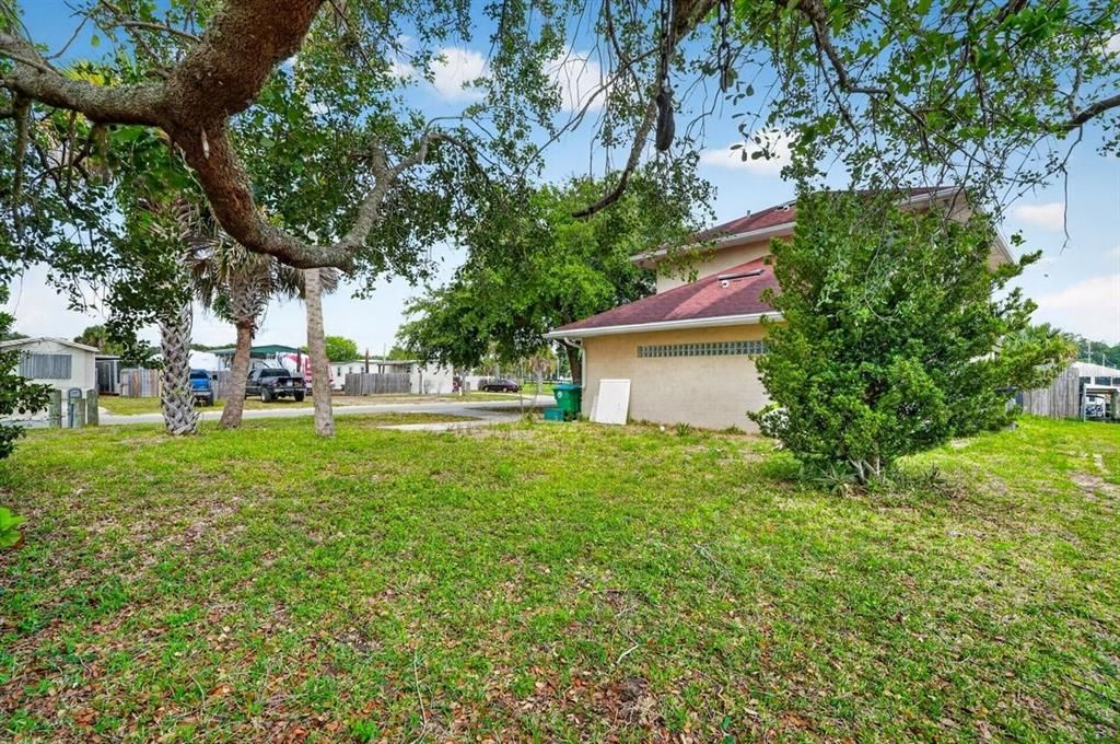 For Sale: $699,990 (2 beds, 2 baths, 1545 Square Feet)