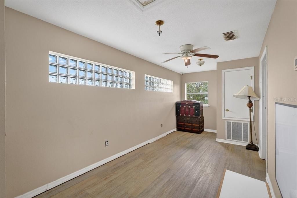 For Sale: $699,990 (2 beds, 2 baths, 1545 Square Feet)
