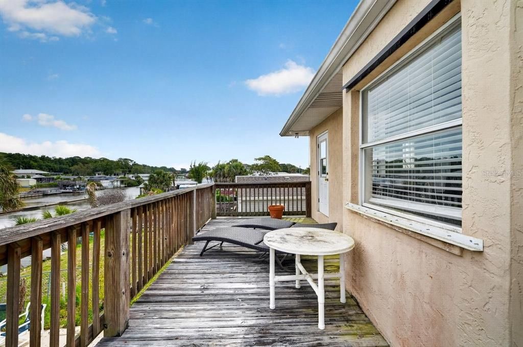 For Sale: $699,990 (2 beds, 2 baths, 1545 Square Feet)