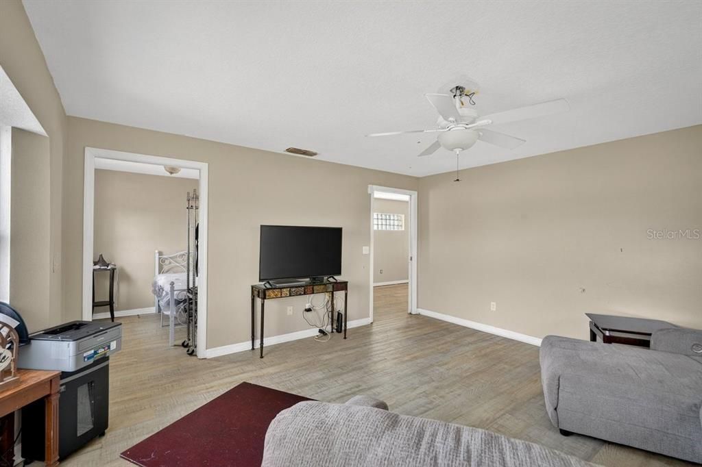 For Sale: $699,990 (2 beds, 2 baths, 1545 Square Feet)