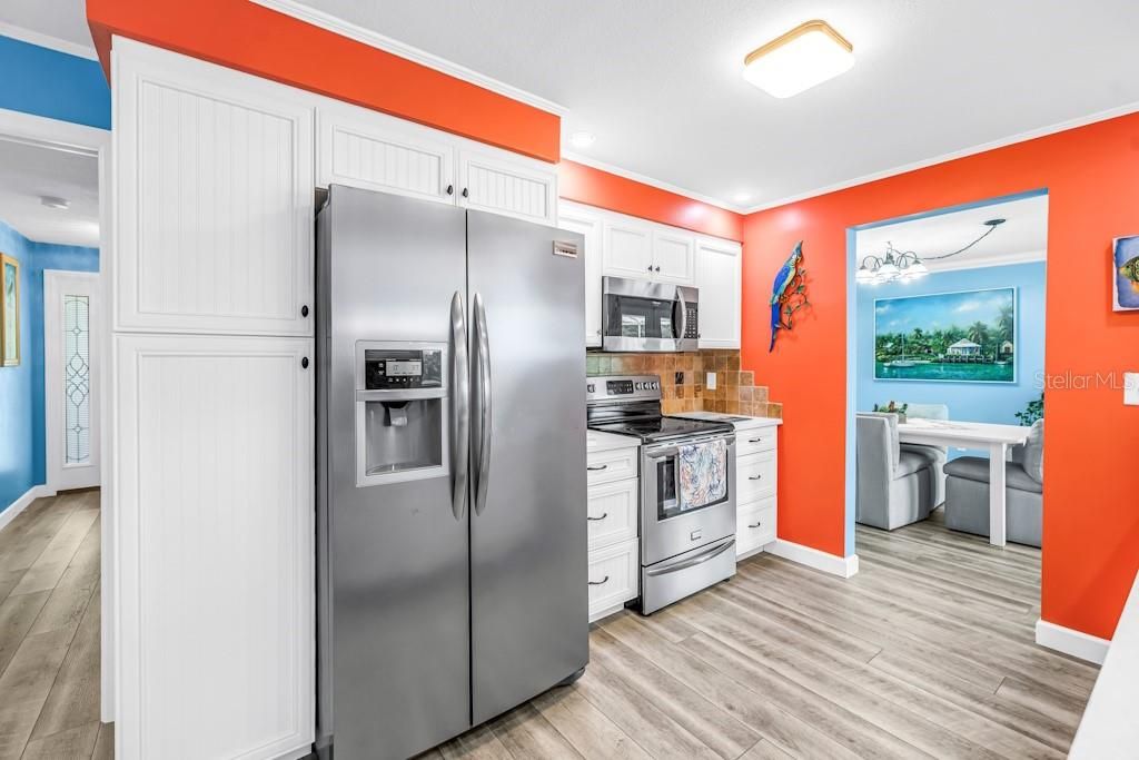 Active With Contract: $549,000 (3 beds, 2 baths, 1811 Square Feet)