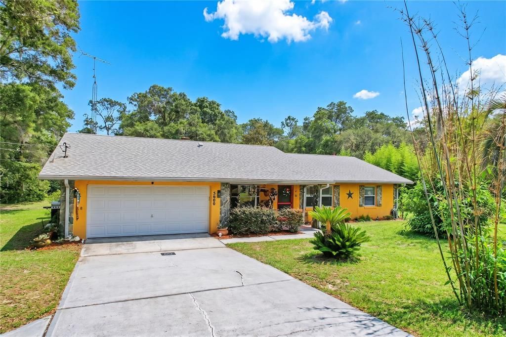 For Sale: $349,999 (3 beds, 2 baths, 1866 Square Feet)