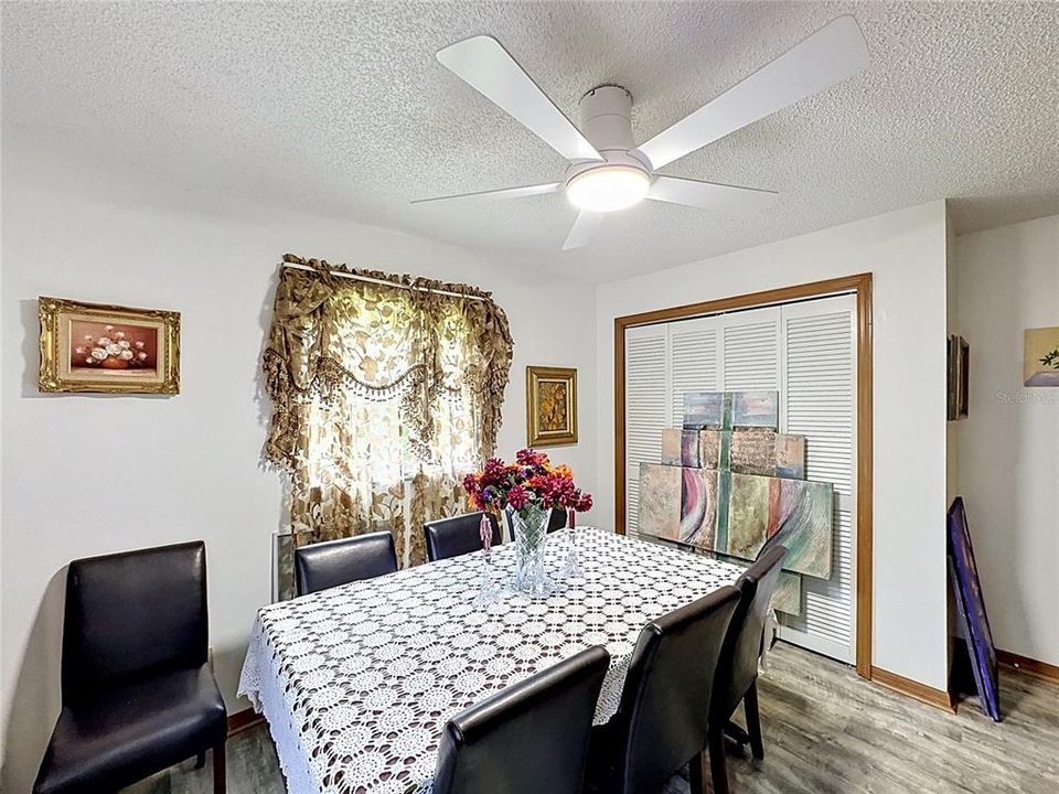 For Sale: $349,999 (3 beds, 2 baths, 1866 Square Feet)