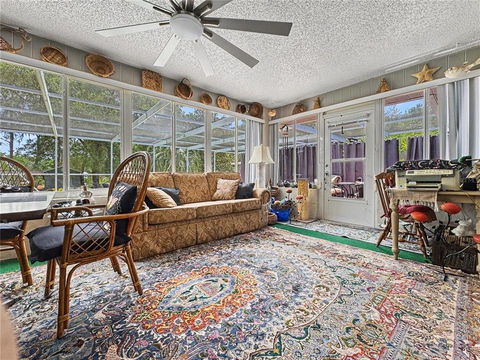 For Sale: $349,999 (3 beds, 2 baths, 1866 Square Feet)