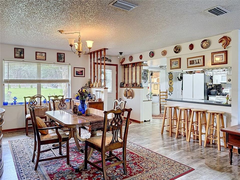 For Sale: $349,999 (3 beds, 2 baths, 1866 Square Feet)