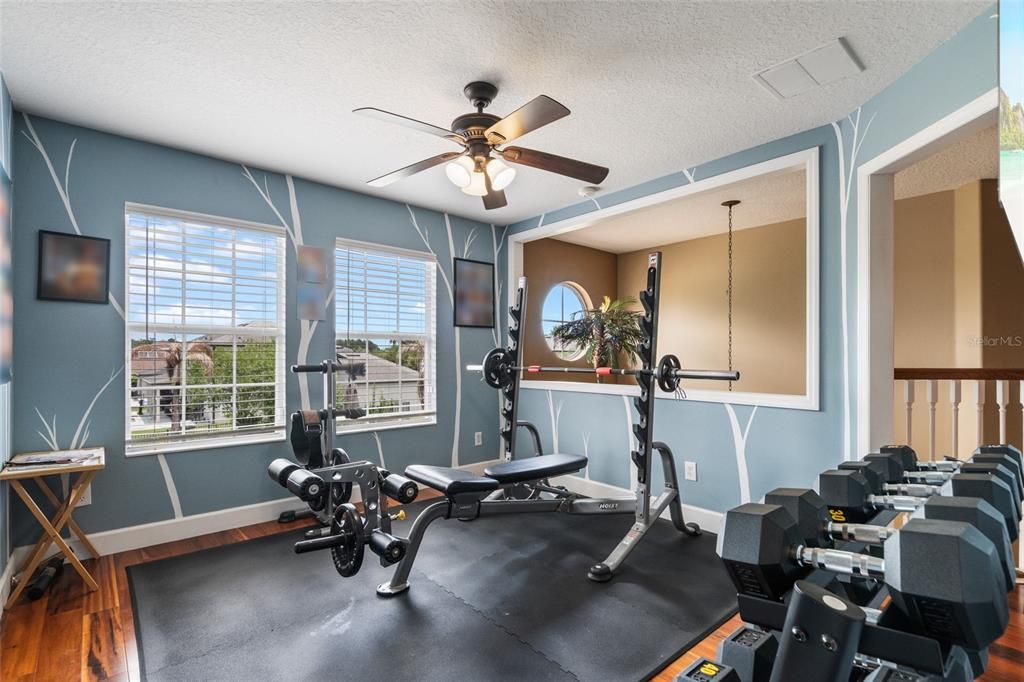 For Sale: $545,000 (5 beds, 3 baths, 2992 Square Feet)