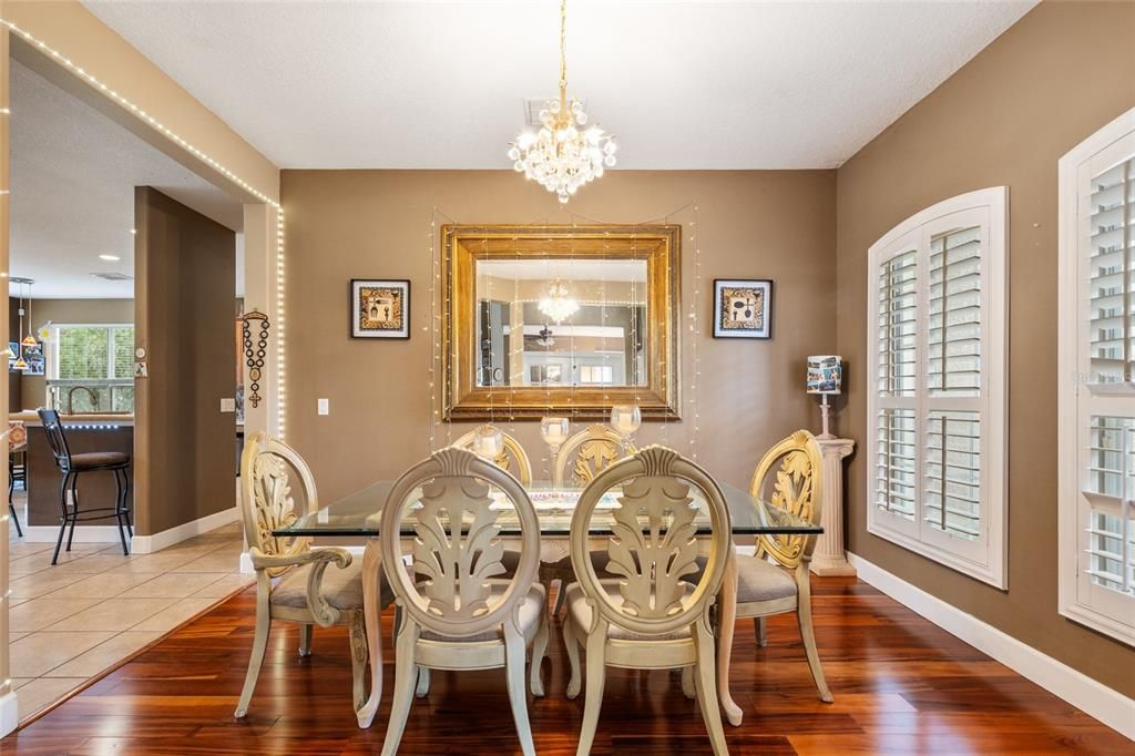 For Sale: $545,000 (5 beds, 3 baths, 2992 Square Feet)
