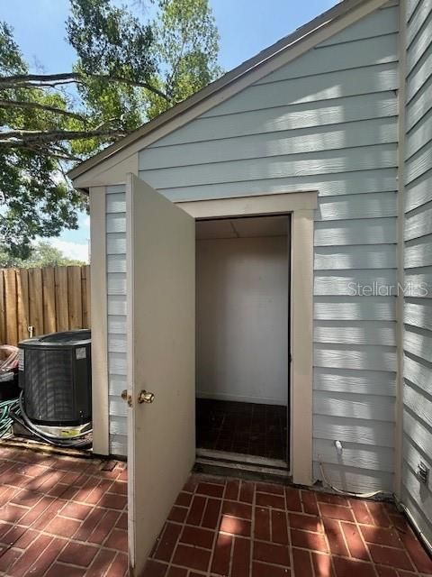 For Sale: $275,000 (3 beds, 2 baths, 1330 Square Feet)