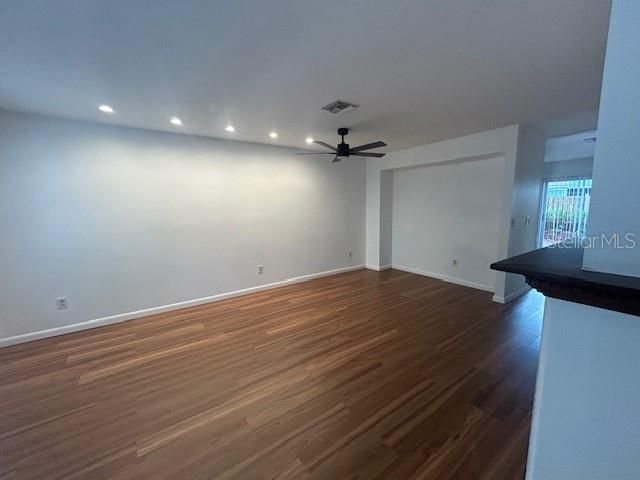 For Sale: $275,000 (3 beds, 2 baths, 1330 Square Feet)