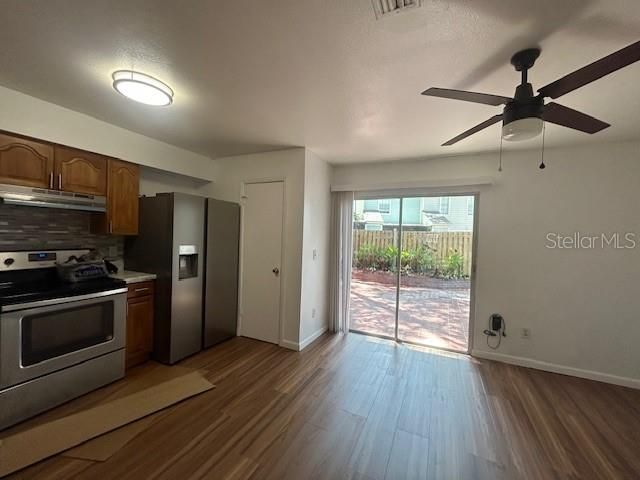 For Sale: $275,000 (3 beds, 2 baths, 1330 Square Feet)