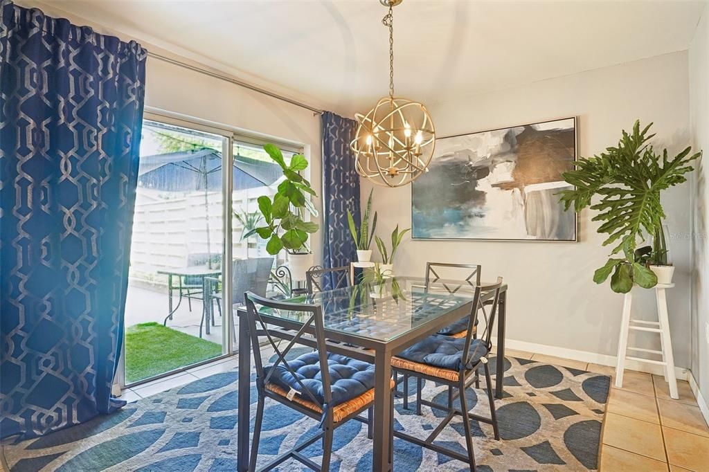 For Sale: $235,000 (2 beds, 1 baths, 1353 Square Feet)